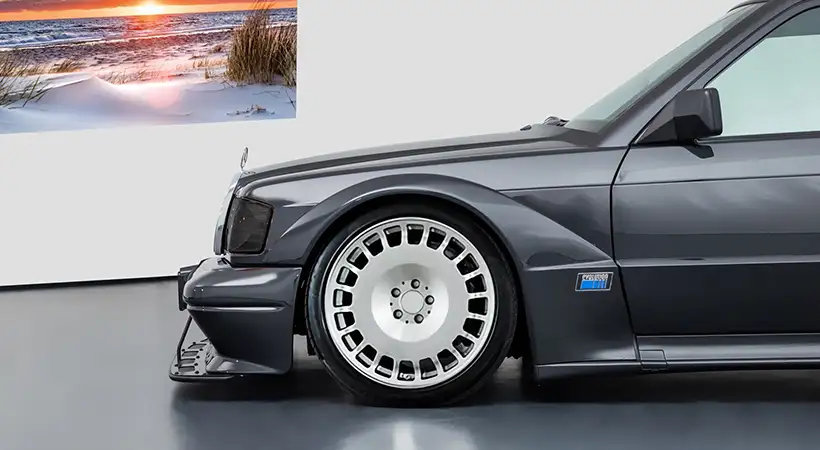 Mercedes-Benz W201 AMG 190e modificado por DMC 